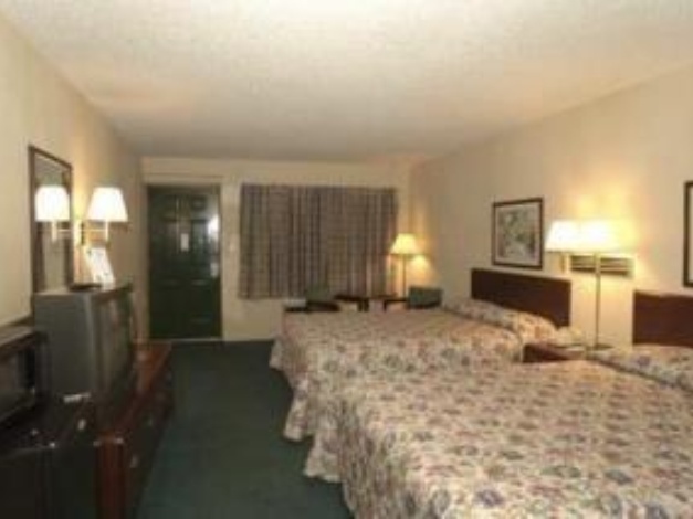 Days Inn by Wyndham Fayetteville