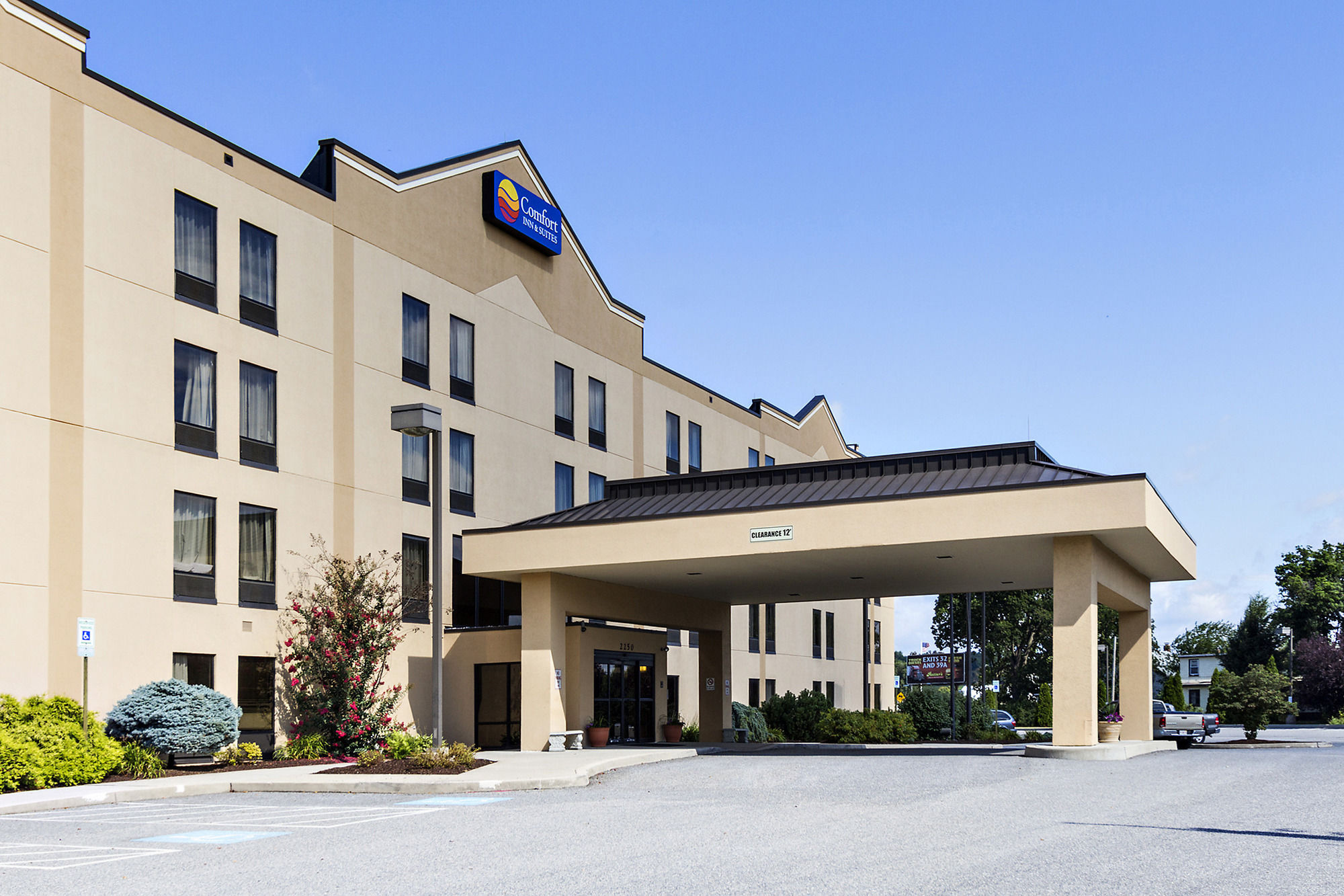 Comfort Inn & Suites York