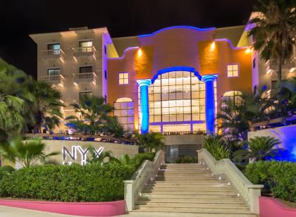 Hotel NYX Cancun