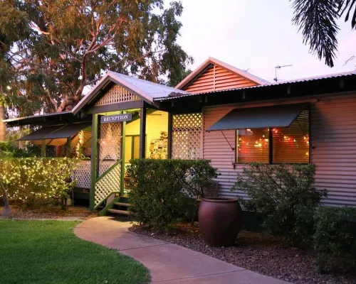 Cocos Beach Bungalows Hotels in Broome