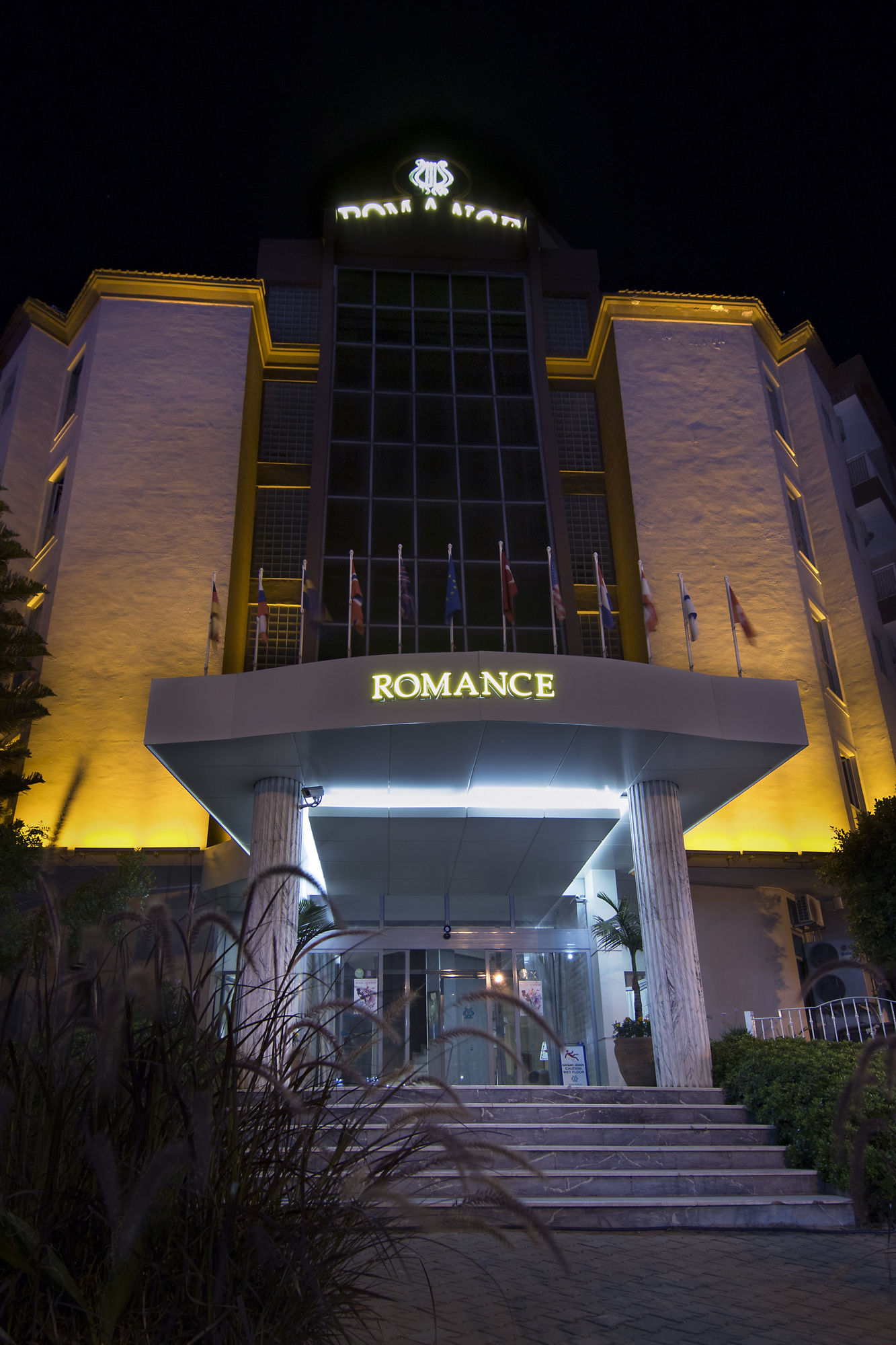 Romance Beach Hotel