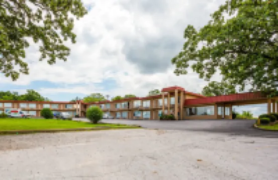 Days Inn by Wyndham Batesville AR