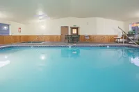 La Quinta Inn & Suites by Wyndham Grants Pass - Pools