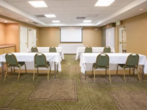 La Quinta Inn & Suites by Wyndham Denver Boulder-Louisville Hotels in Boulder County