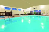 La Quinta Inn by Wyndham Caldwell - Swimmingpools