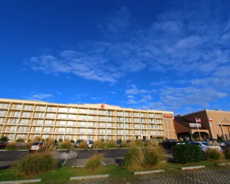 Ramada Plaza by Wyndham Nags Head Oceanfront Hotels in Kill Devil Hills