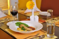 Hotel Atithi - breakfast