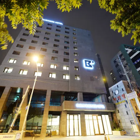 Busan Business Hotel Отели рядом с достопримечательностью «Станция метро Seomyeon»