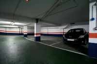 Rey Fernando - parking