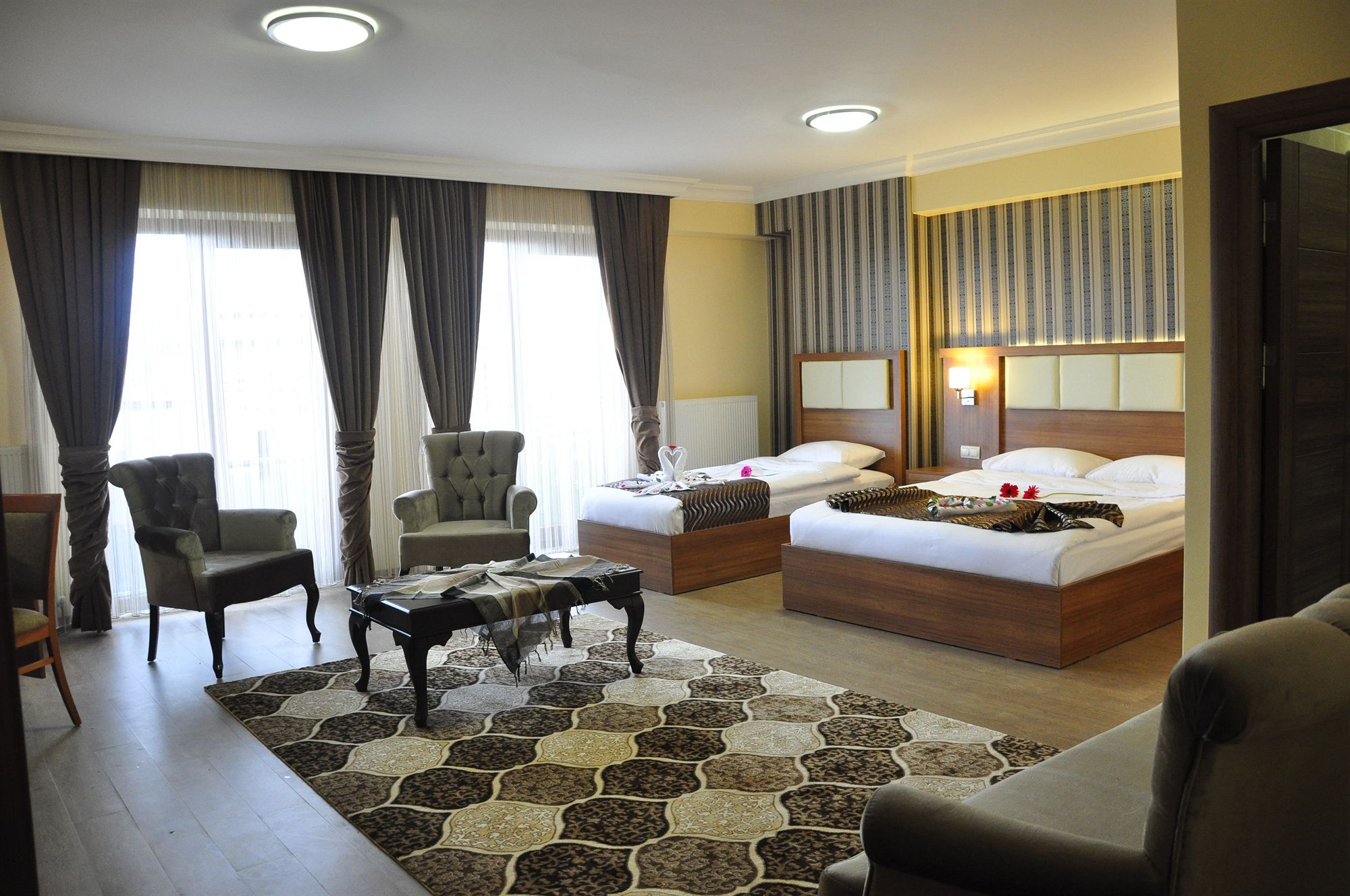 Aygur Hotel