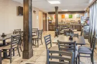 Comfort Inn & Suites Vancouver Downtown City Center