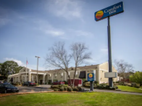 クオリティ  イン  ラストン ラストンのホテル