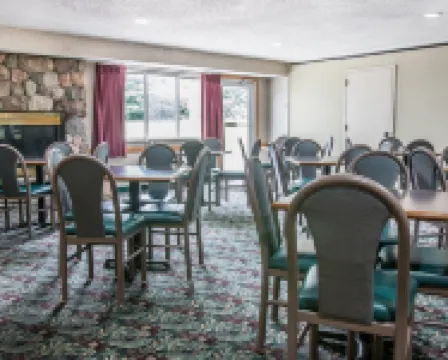 沙丘快捷酒店 奧希阿納縣酒店