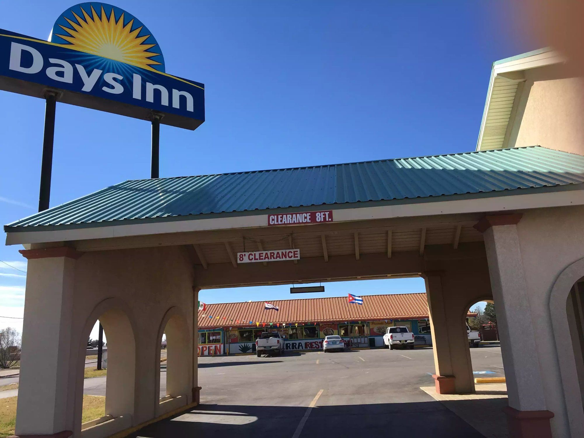 Days Inn by Wyndham Hobbs