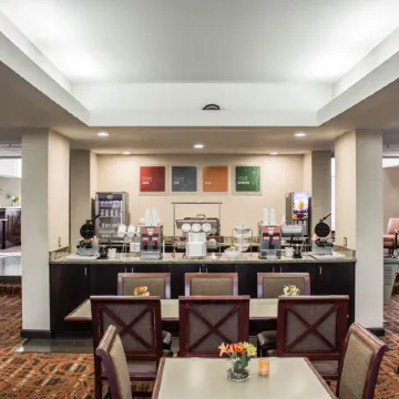 Comfort Suites Regency Park