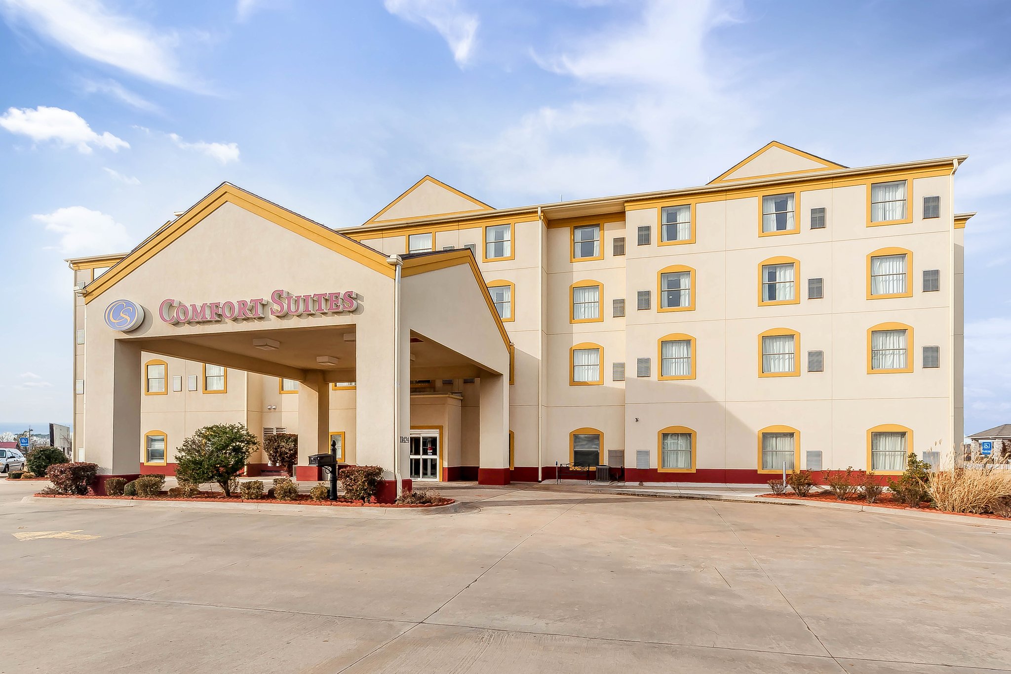 Comfort Suites Yukon - SW Oklahoma City