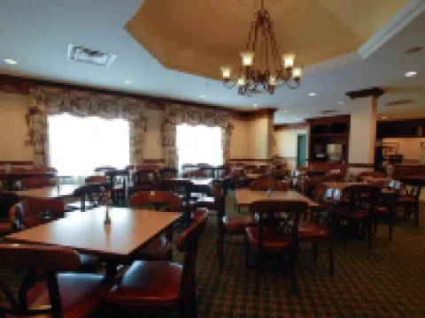 แฮมป์ตันอินน์แอนด์สวีทส์ สนามบินนิวอาร์ก อลิซาเบธ โรงแรมในเอลิซาเบท