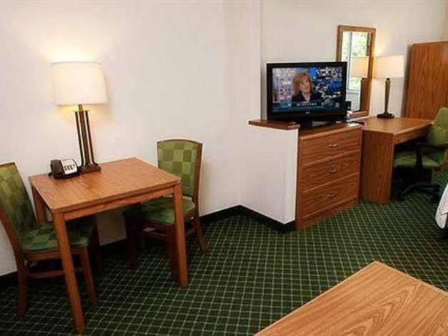 Fairfield Inn & Suites Bryan College Station