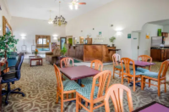 베이몬트 인 & 스위트 윈체스터