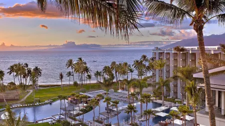 Andaz Maui at Wailea Resort Отели рядом с достопримечательностью «Онелоа Бич»