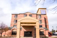 スリープ イン ティンリー パーク I-80、アンファシアター - コンベンションセンターの近く のホテル