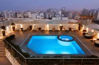 Costa del Sol Wyndham Lima City - Rooftop Pools