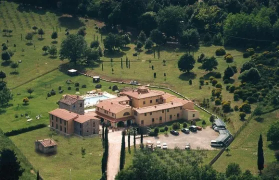 卡索拉雷樂泰裏羅瑟酒店