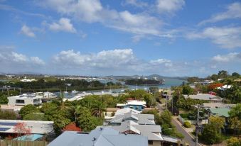 Gladstone Reef Hotel Motel