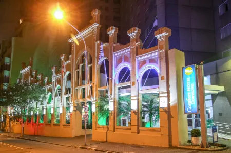 Slaviero São Paulo Downtown Отели рядом с достопримечательностью «Vale do Anhangabaú»