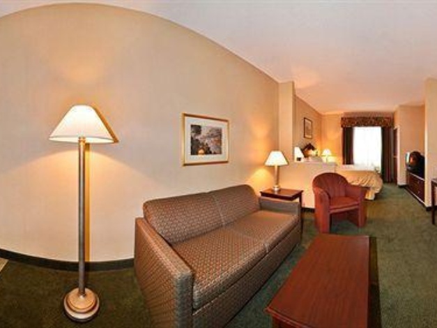 Comfort Suites Twinsburg