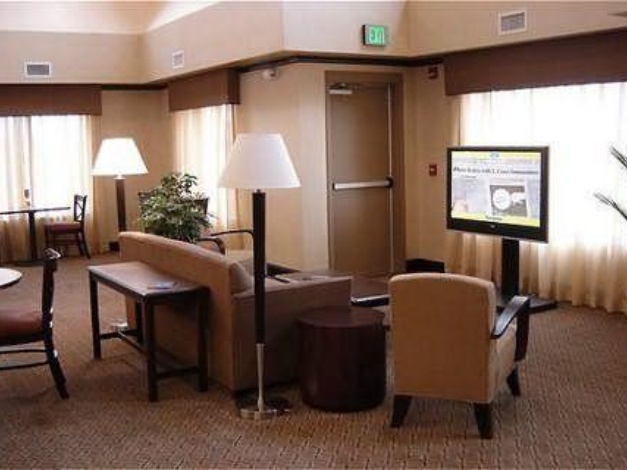 Holiday Inn Express Hotel & Suites Minot South, an Ihg Hotel