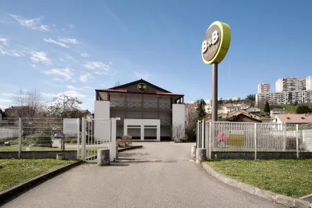 B&B Hotel Saint-Etienne la Terrasse Отели в г. Сен-Сиприен