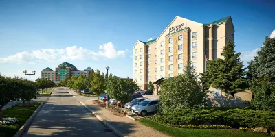 Staybridge Suites Oakville-Burlington Hotel dekat Sheridan College