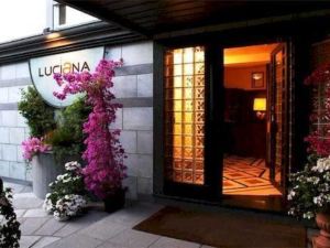 盧恰娜酒店