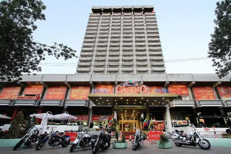 Hotel Cherno More Отели в г. Одесос