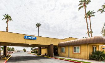 Travelodge by Wyndham Imperial/El Centro