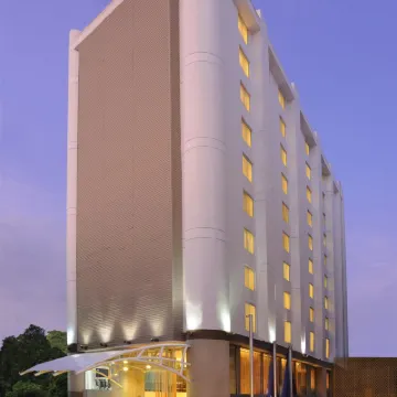 Four Points by Sheraton Ahmedabad Hotels near CG Road
