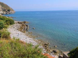 Luxurious Mansion in Capo Vaticano with Sea Views