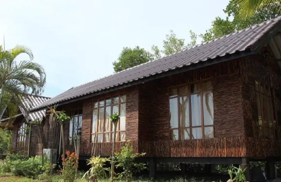 蘇察納裏蘭戈普度假村