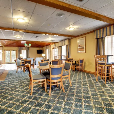 Howard Johnson by Wyndham Hattiesburg