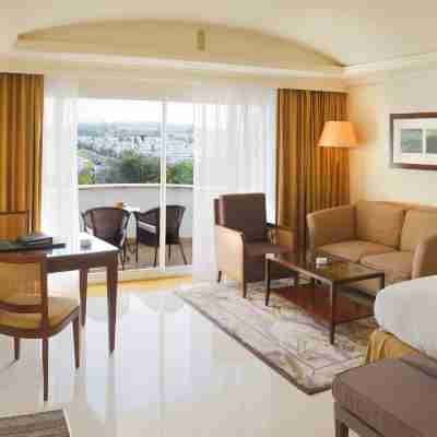 L' Amphitrite Palace Resort & Spa Rooms
