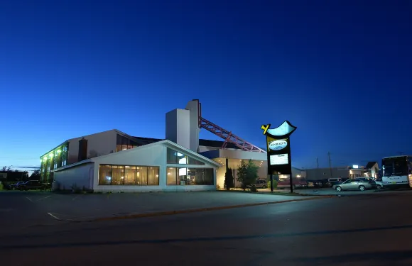 辛巴達斯套房酒店