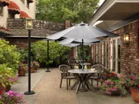 Royal Scot Hotel & Suites Hoteles en Victoria