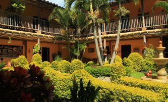 Hotel Campestre Casona del Camino Real - Housity