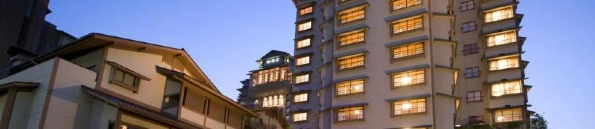 Khách sạn cao cấp