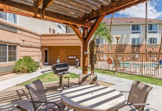 4. 베스트 웨스턴 ..