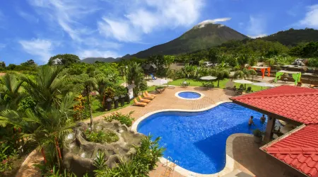 Volcano Lodge, Hotel & Thermal Experience