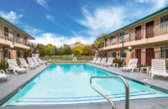 Quality Inn & Suites Minden