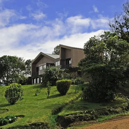 Poas Volcano Lodge
