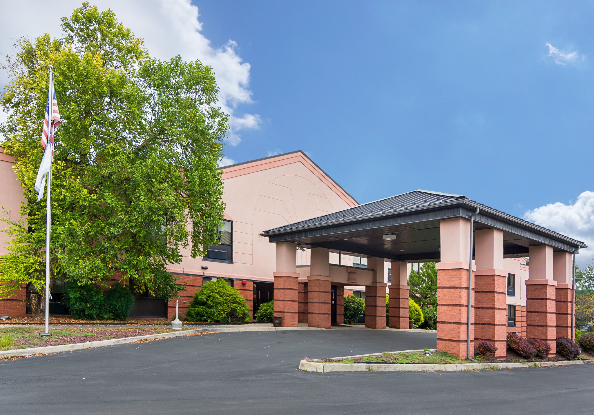 Quality Inn & Suites Kearneysville - Martinsburg